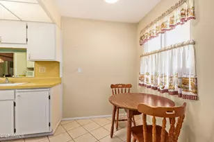 10882 W Coggins Dr, Sun City, AZ 85351 - Photo 12