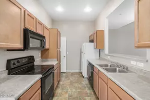 8003 W Zoe Ella Way, Peoria, AZ 85382 - Photo 6