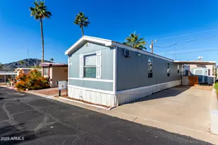 10401 N Cave Creek Rd, Phoenix, AZ 85020 - Photo 28