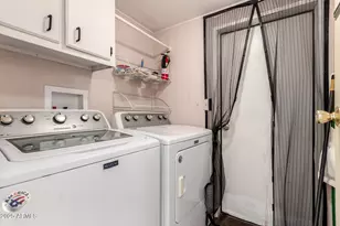 10401 N Cave Creek Rd, Phoenix, AZ 85020 - Photo 24