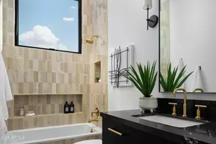 4120 N 44th Pl, Phoenix, AZ 85018 - Photo 32