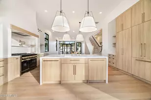 4120 N 44th Pl, Phoenix, AZ 85018 - Photo 12