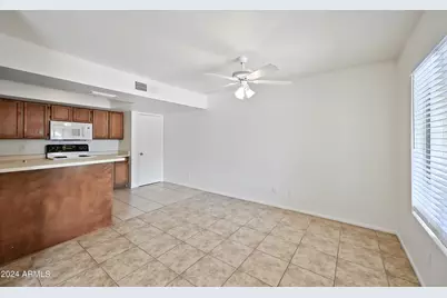 4730 W Northern Avenue #1114, Glendale, AZ 85301 - Photo 2