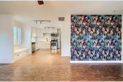 1430 E Meadowbrook Avenue, Phoenix, AZ 85014 - Photo 2