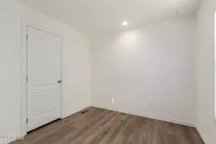 5201 W Camelback Rd, Phoenix, AZ 85031 - Photo 12