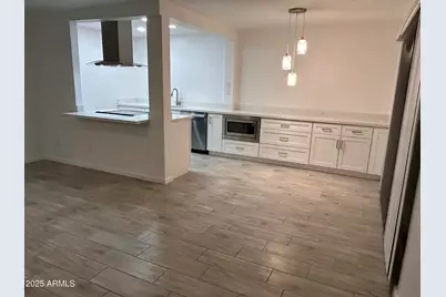 3416 N 44th Street #10, Phoenix, AZ 85018 - Photo 1