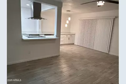 3416 N 44th Street #10, Phoenix, AZ 85018 - Photo 4