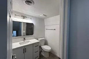 3416 N 44th St, Phoenix, AZ 85018 - Photo 14