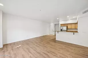 20660 N 40th St, Phoenix, AZ 85050 - Photo 6