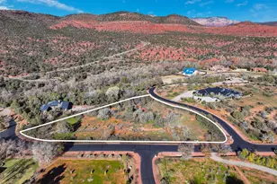15 Raven's Call Pl, Sedona, AZ 86336 - Photo 2