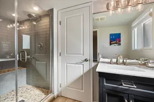 6713 E Cypress St, Scottsdale, AZ 85257 - Photo 16