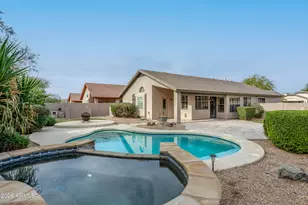 4519 E Lone Cactus Dr, Phoenix, AZ 85050 - Photo 1