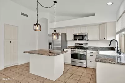 4519 E Lone Cactus Drive, Phoenix, AZ 85050 - Photo 8