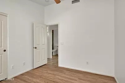 4519 E Lone Cactus Drive, Phoenix, AZ 85050 - Photo 22