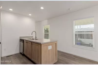 5201 W Camelback Road #E147, Phoenix, AZ 85031 - Photo 6