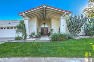 7337 E Echo Ln, Scottsdale, AZ 85258 - Photo 2