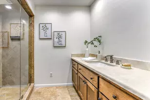 7337 E Echo Ln, Scottsdale, AZ 85258 - Photo 32