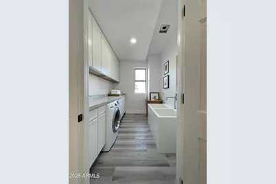 8200 W Orangewood Avenue, Glendale, AZ 85303 - Photo 32