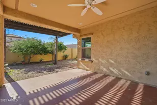17517 W Pinnacle Vis Dr, Surprise, AZ 85387 - Photo 28