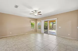 17517 W Pinnacle Vis Dr, Surprise, AZ 85387 - Photo 6