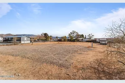 26655 S Grandview Drive #22, Congress, AZ 85332 - Photo 2