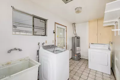 1418 W Keim Drive, Phoenix, AZ 85013 - Photo 30