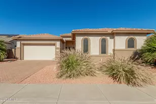 18226 W Stinson Dr, Surprise, AZ 85374 - Photo 2