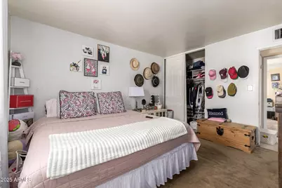 8102 E Monte Vista Road, Scottsdale, AZ 85257 - Photo 12