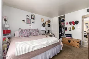 8102 E Monte Vista Rd, Scottsdale, AZ 85257 - Photo 12