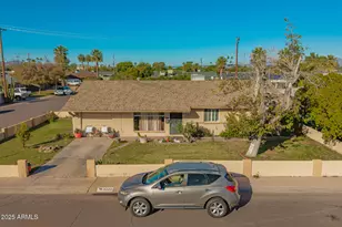 8102 E Monte Vista Rd, Scottsdale, AZ 85257 - Photo 2