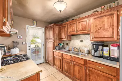 8102 E Monte Vista Road, Scottsdale, AZ 85257 - Photo 8