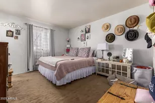 8102 E Monte Vista Rd, Scottsdale, AZ 85257 - Photo 10