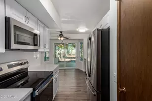 9826 W Santa Fe Dr, Sun City, AZ 85351 - Photo 6