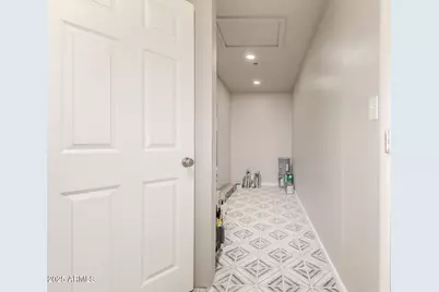 2207 W Portobello Avenue, Mesa, AZ 85202 - Photo 32