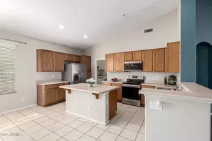 939 S Roca St, Gilbert, AZ 85296 - Photo 14