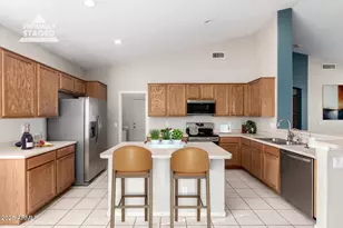 939 S Roca St, Gilbert, AZ 85296 - Photo 14