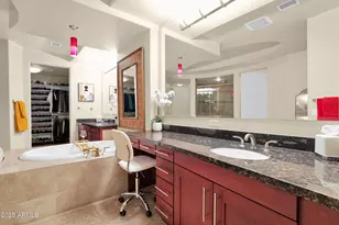 8 Biltmore Estate, Phoenix, AZ 85016 - Photo 26