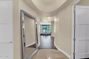 8 Biltmore Estate, Phoenix, AZ 85016 - Photo 8