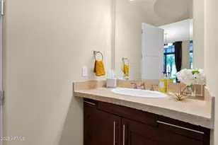 8 Biltmore Estate, Phoenix, AZ 85016 - Photo 34