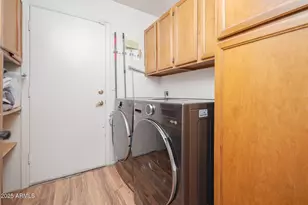 5607 W Cholla St, Glendale, AZ 85304 - Photo 22