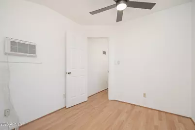 5607 W Cholla Street, Glendale, AZ 85304 - Photo 14