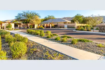 2445 E Beverly Road, Phoenix, AZ 85042 - Photo 48