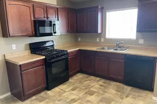 115 W 10th St, Casa Grande, AZ 85122 - Photo 2