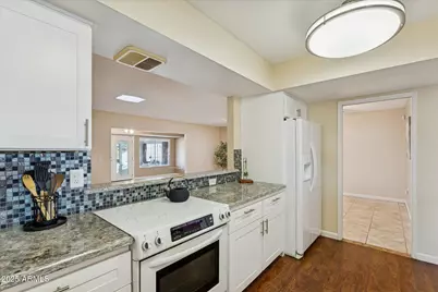 10806 W Cameo Drive, Sun City, AZ 85351 - Photo 18