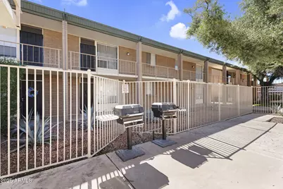 3737 E Turney Avenue #120, Phoenix, AZ 85018 - Photo 32