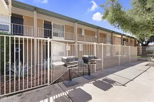 3737 E Turney Ave, Phoenix, AZ 85018 - Photo 32