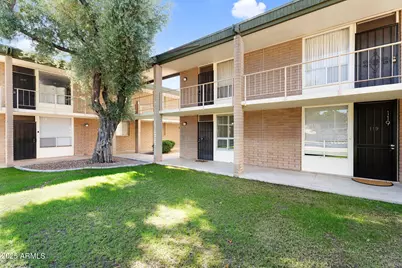 3737 E Turney Avenue #120, Phoenix, AZ 85018 - Photo 2