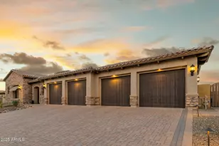 2312 N Steele Cir, Mesa, AZ 85207 - Photo 4