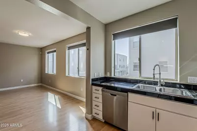 615 E Portland Street #Unit 277, Phoenix, AZ 85004 - Photo 16