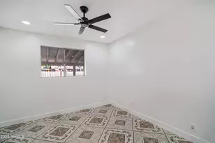 5827 W Rosewood Ln, Phoenix, AZ 85031 - Photo 24